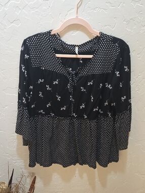 Passport Black Mixed-Print Long Sleeve Peasant Top With Bell Sleeves